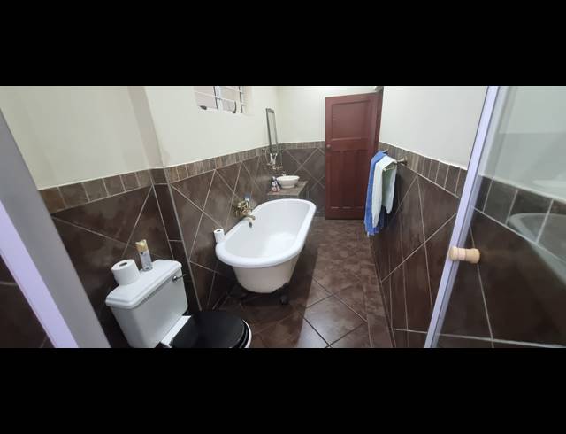 3 BEDROOM HOUSE FOR SALE IN GLENWOOD